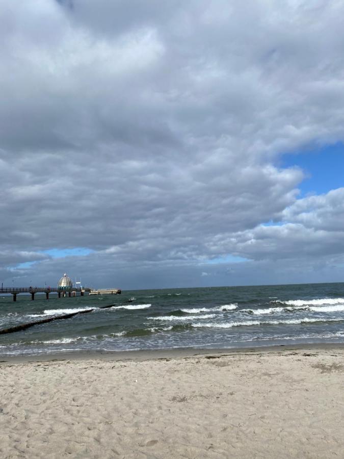 Freistehendes Einfamilienhaus Mit Boddenblick Naehe Ostsee Fuhlendorf  外观 照片